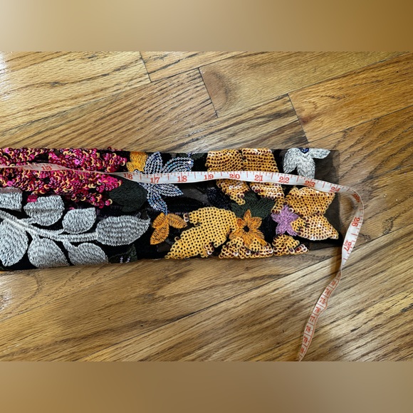 Dress - Picture 11 of 13